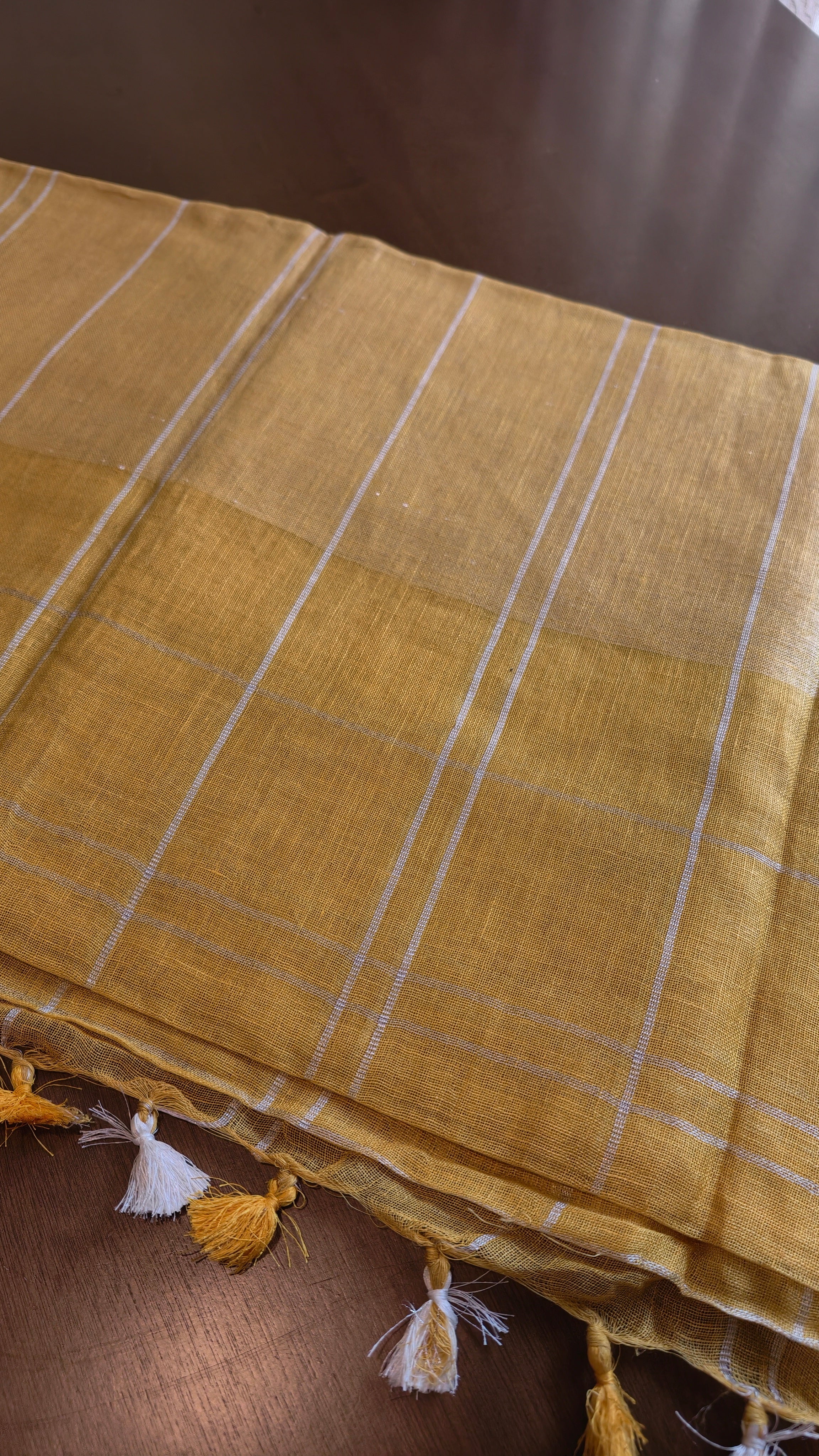 Linen - yellow with silver stripes