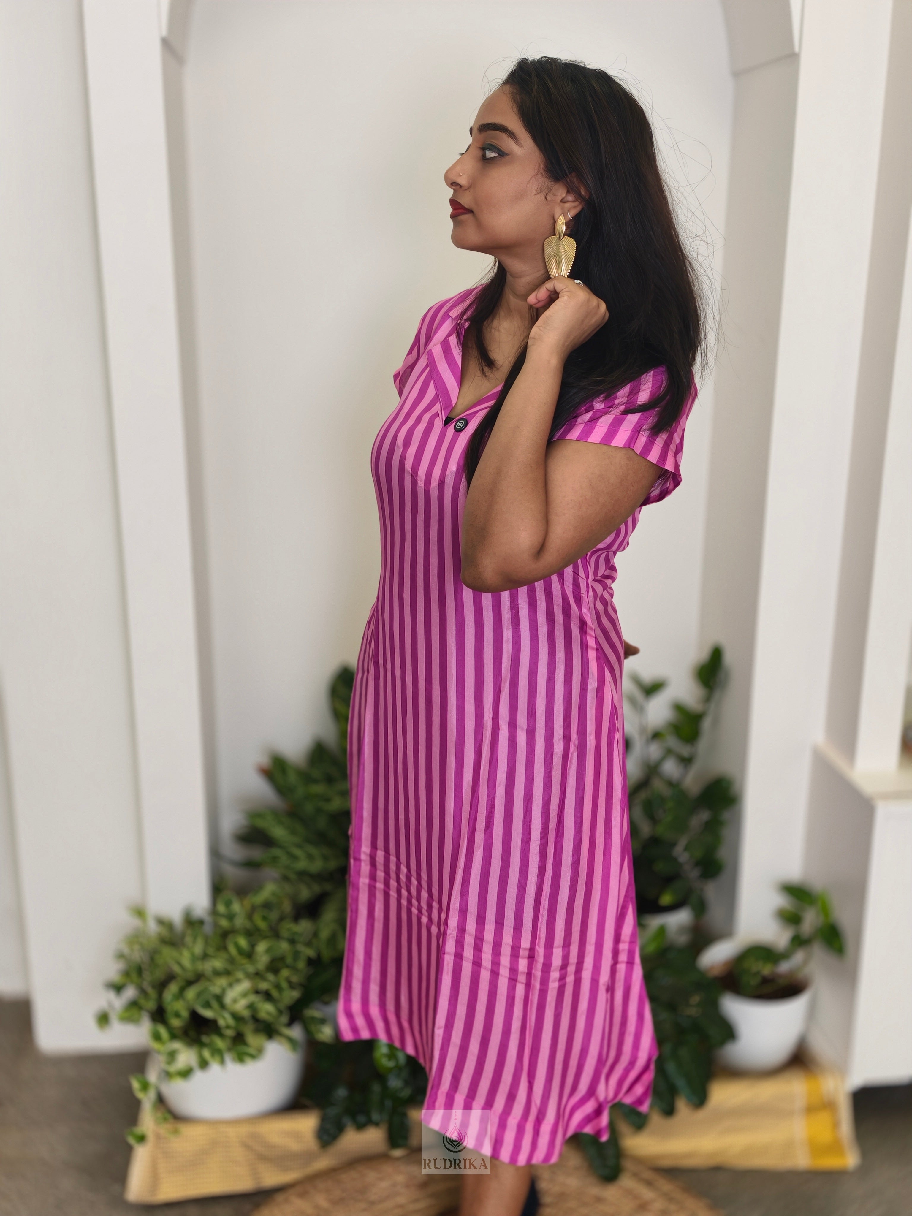 Maxi dress with collar - bubblegum pink