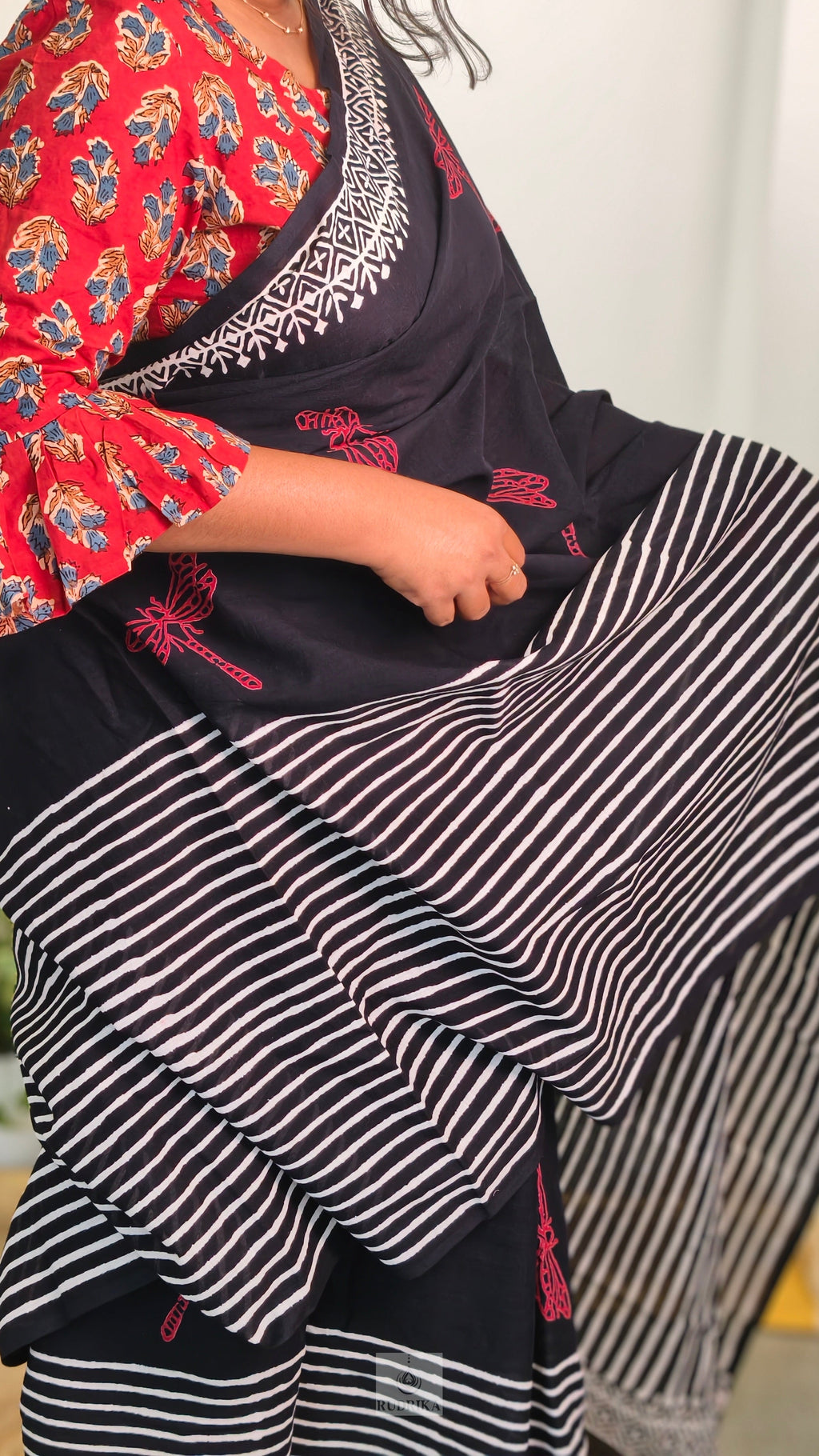 Soft cotton saree - black with red dragon flies