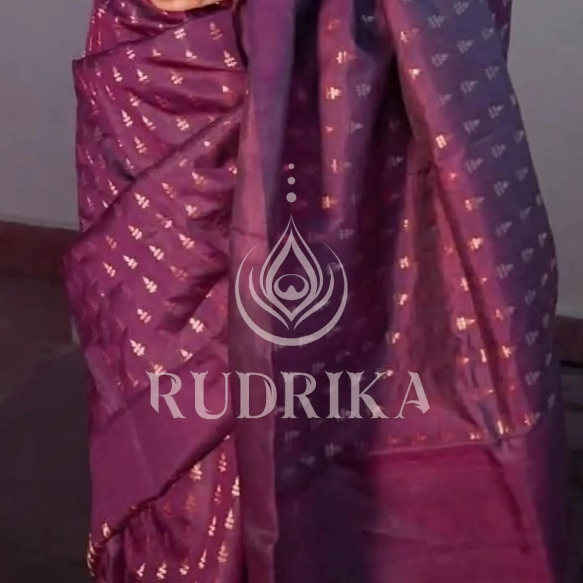 Semi Tussar with gold thread buttas