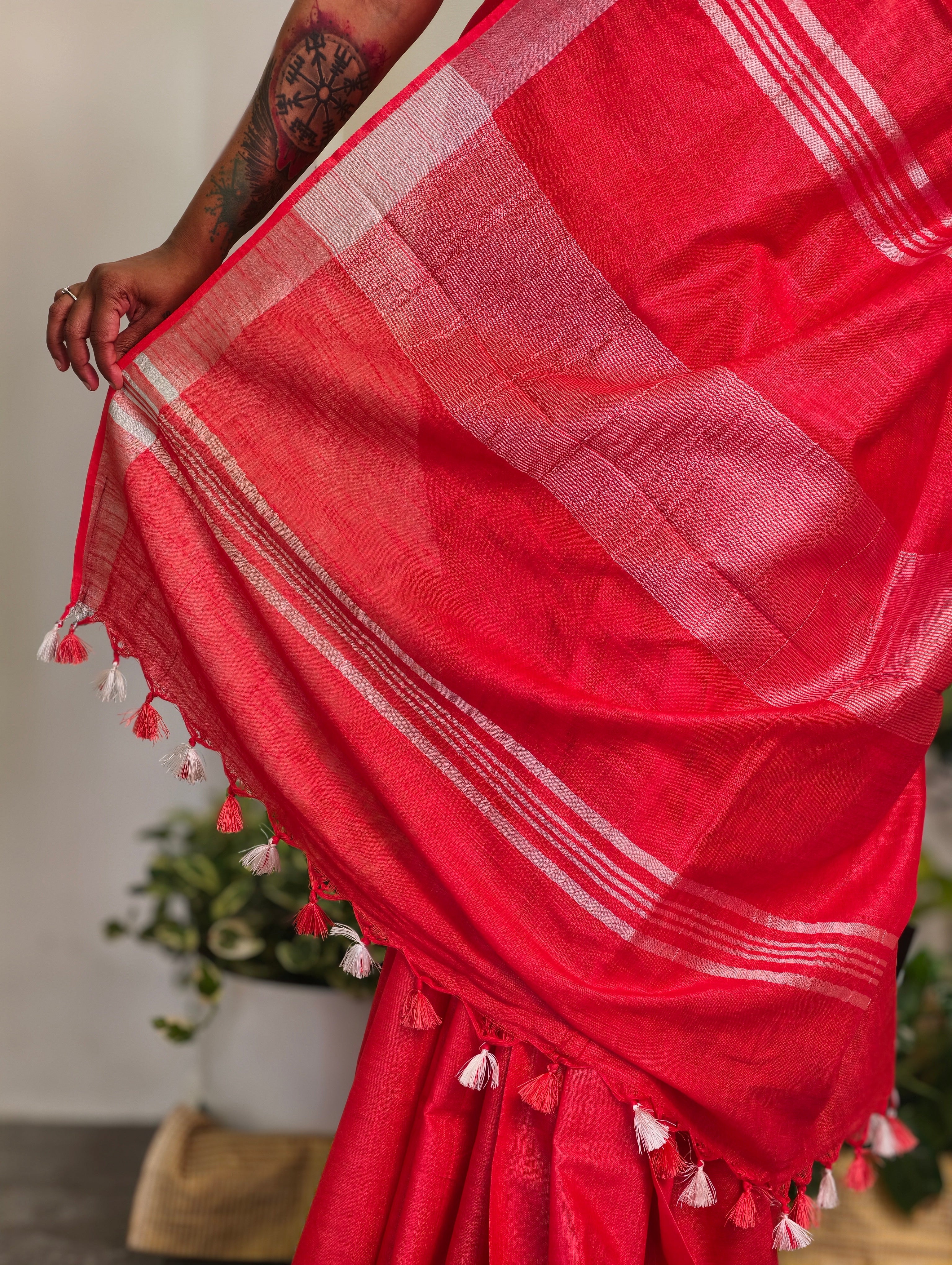 Linen Plain Saree