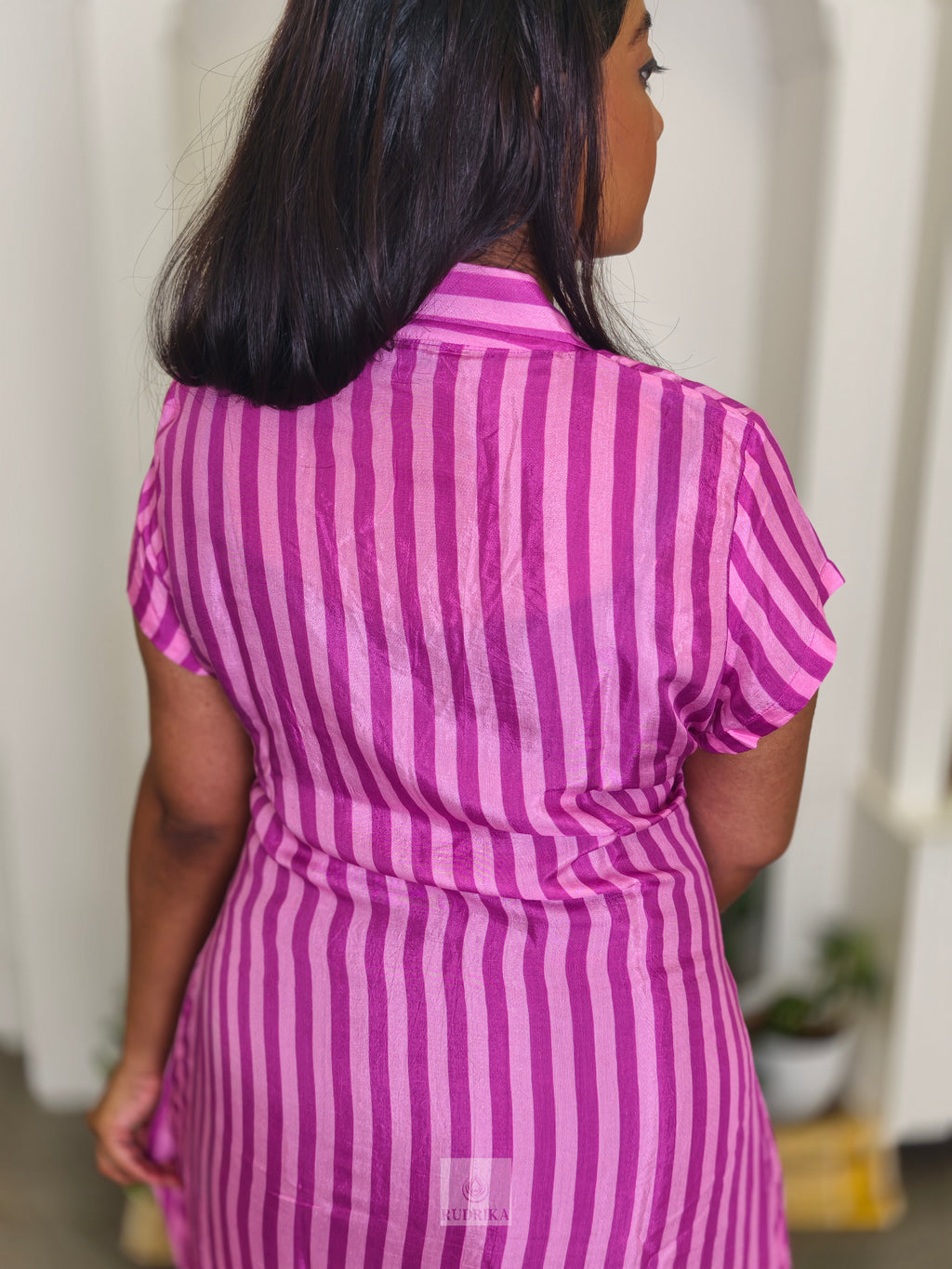 Maxi dress with collar - bubblegum pink