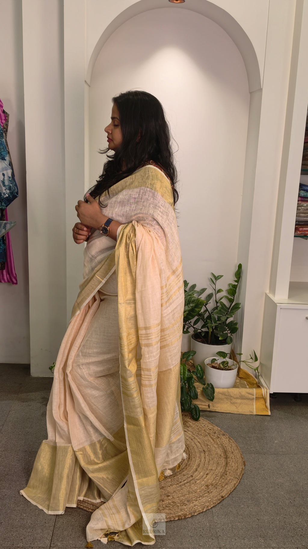 Linen saree with cream kasavu finish