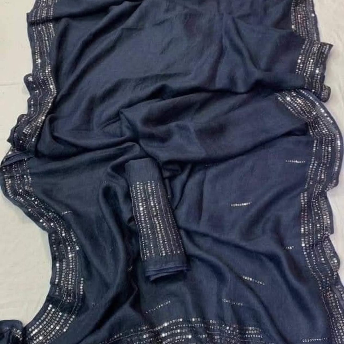 Linen with silver sequence