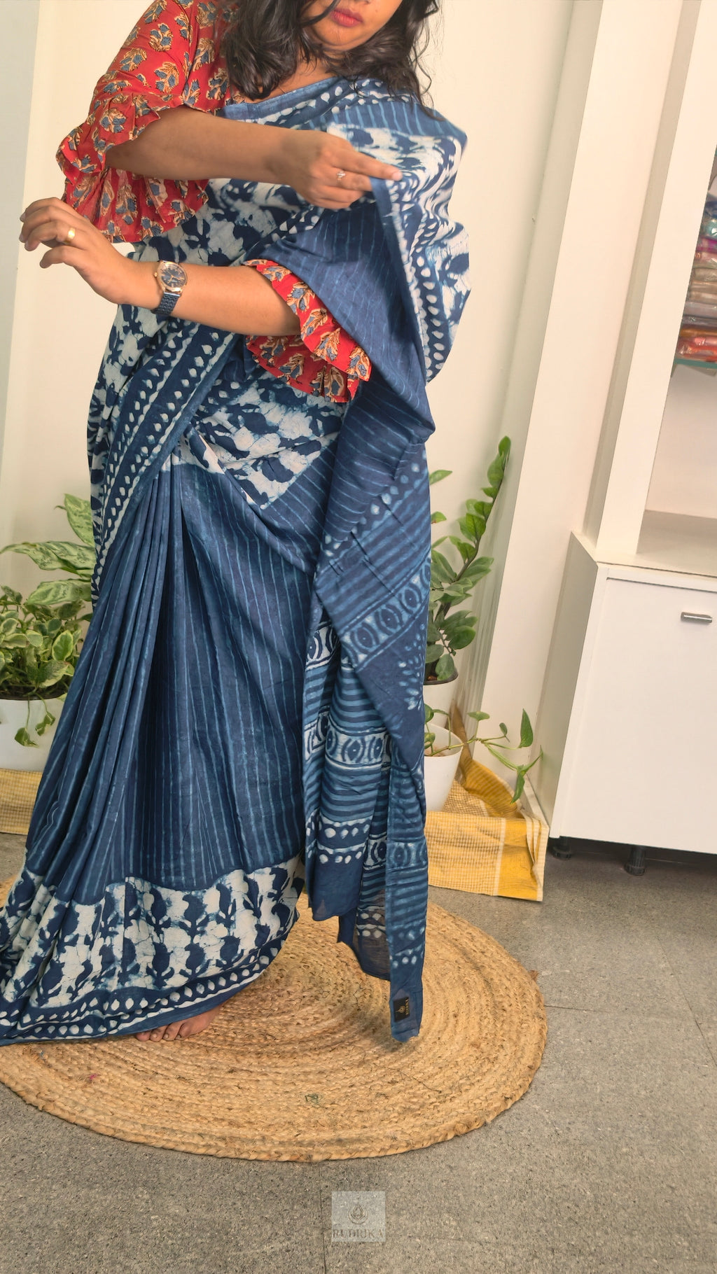 Soft cotton saree - indigo and paisley