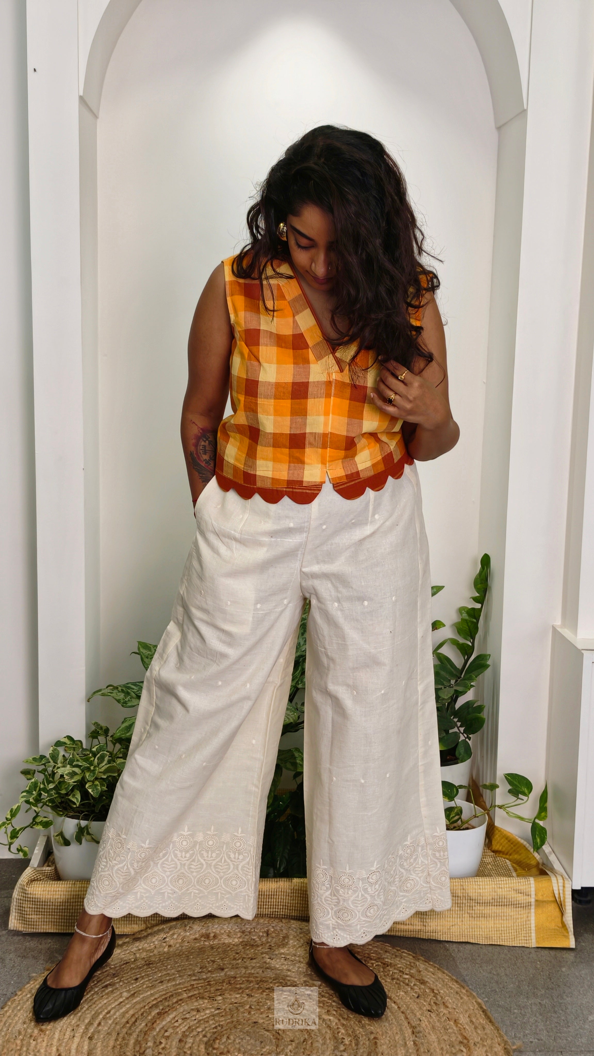 Hakkoba parallel pants - off white