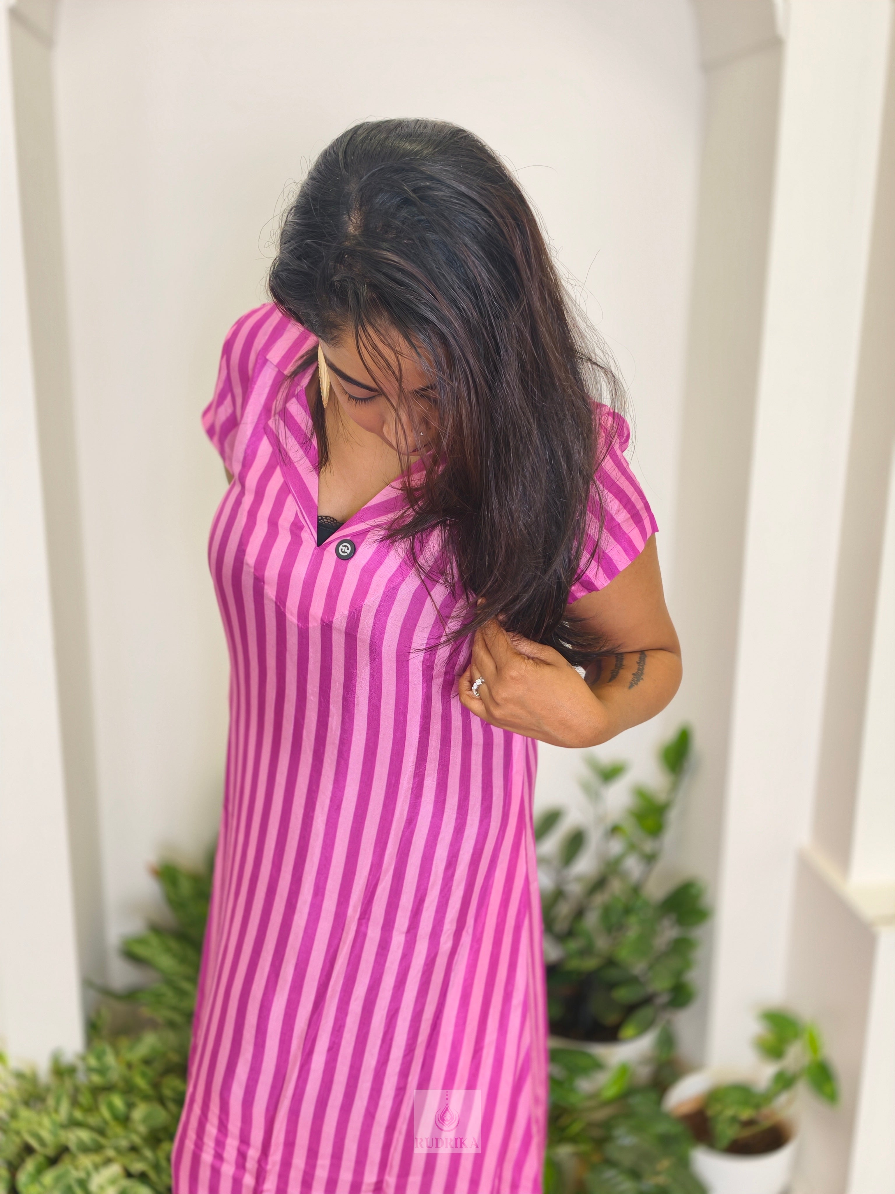 Maxi dress with collar - bubblegum pink