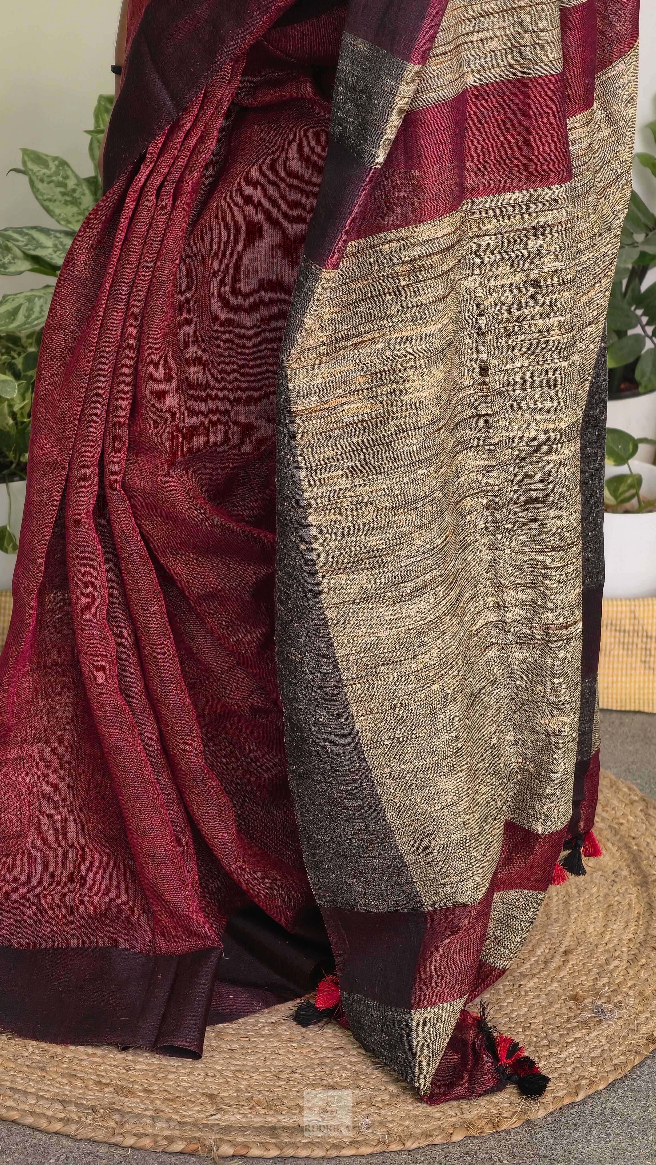 Linen saree - maroon with coir beige pallu