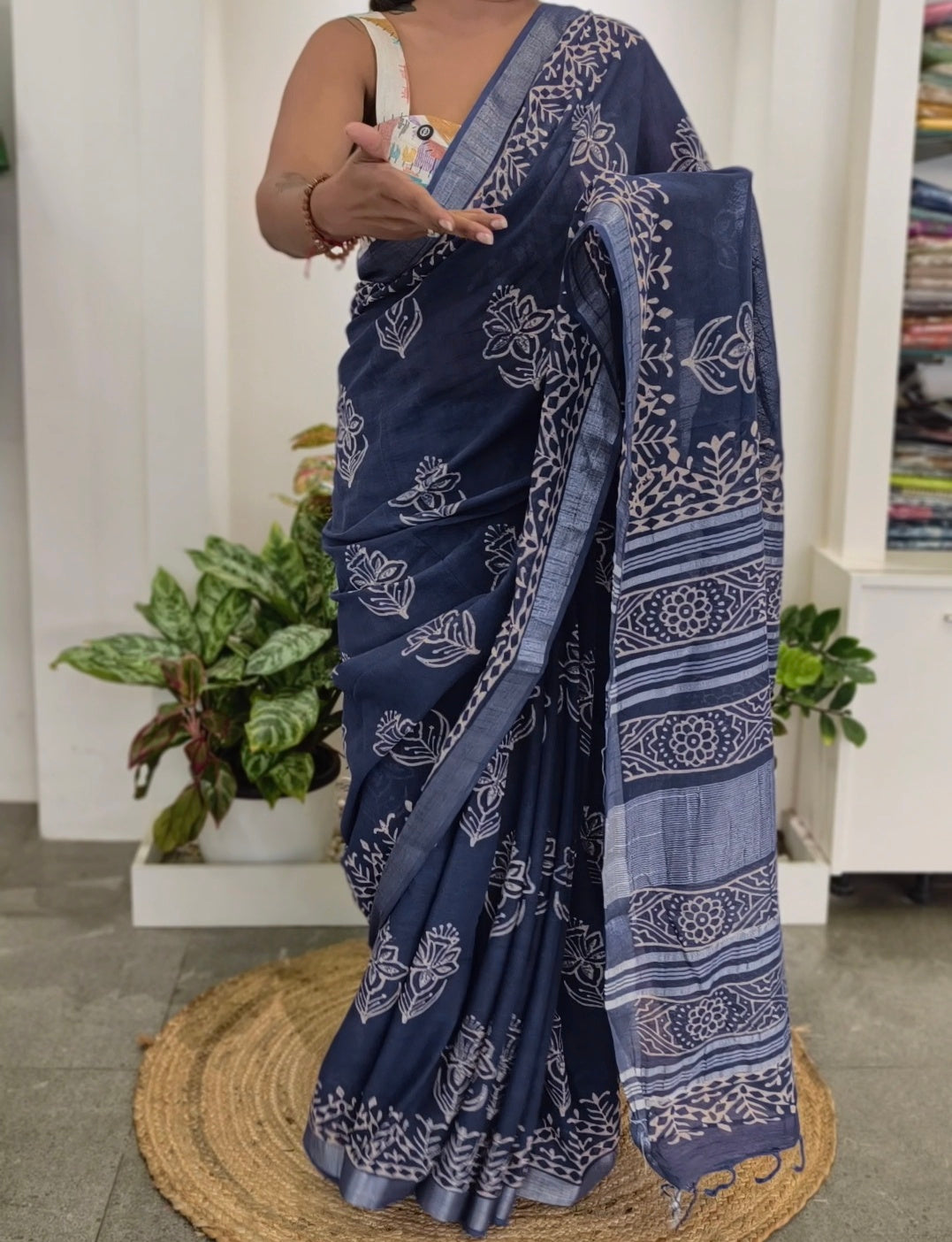 Linen saree - blue with white paisley pattern
