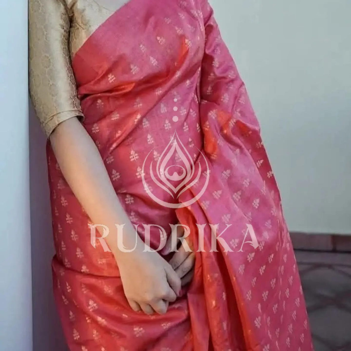 Semi Tussar with gold thread buttas