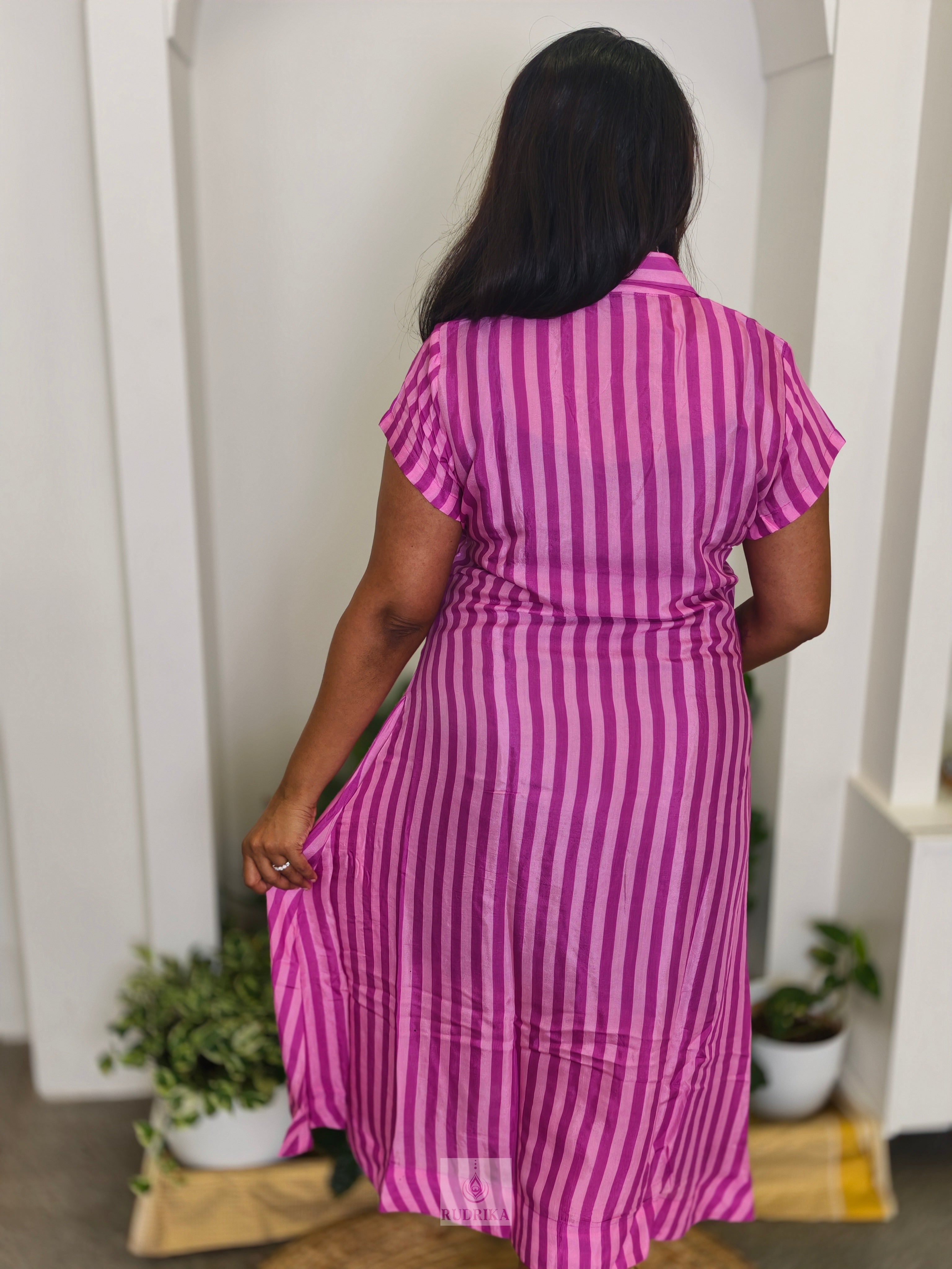 Maxi dress with collar - bubblegum pink